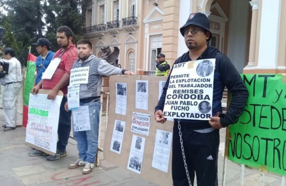 Protesta de remiseros y amenazas de corte