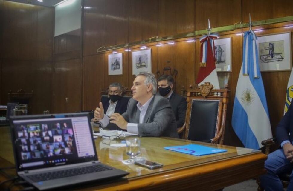 Otro golpe al bolsillo: Llaryora quiere aumentar el 25 por ciento el impuesto inmobiliario