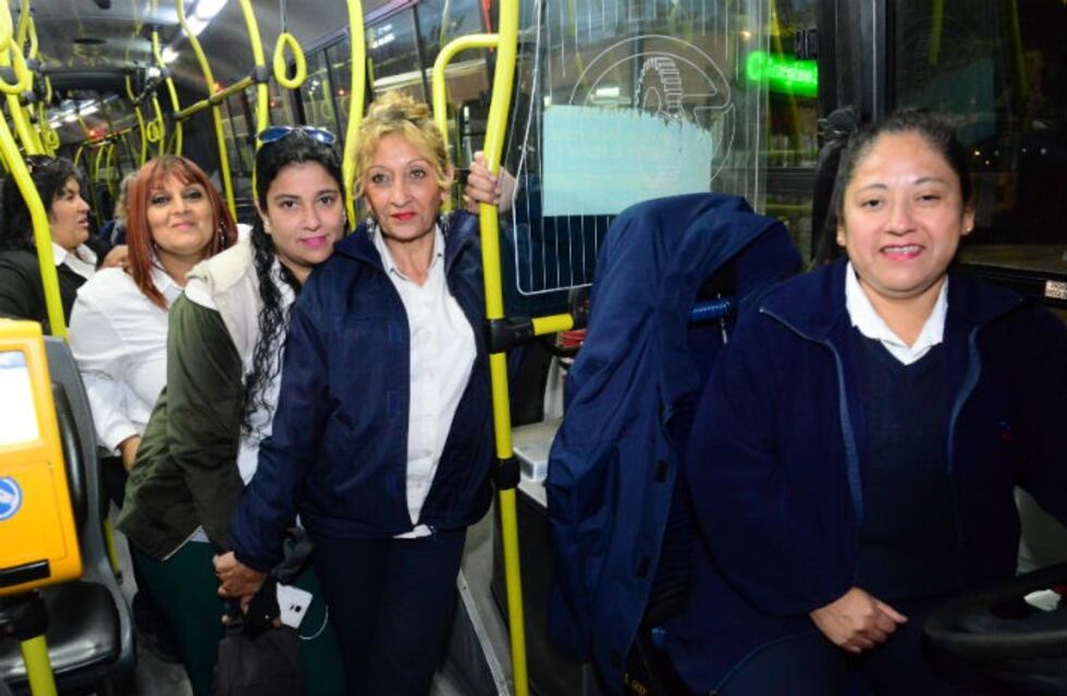 Debaten cupos y capacitación para que las mujeres puedan ser conductoras de los colectivos