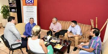 El Gobierno mantuvo una reunión con panaderos y supermercadistas por la tarjeta Alimentar\u002E (Gobierno de Tucumán)