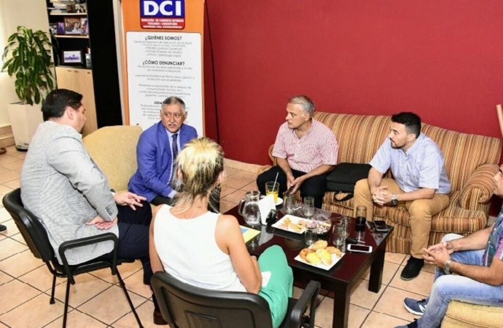 El Gobierno mantuvo una reunión con panaderos y supermercadistas por la tarjeta Alimentar