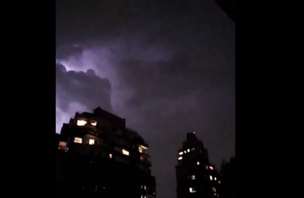 Fuertes tormentas en Buenos Aires y rige la alerta meteorológica