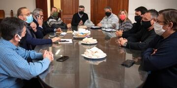 Los gremios quieren volver a sentarse a discutir un aumento de haberes.