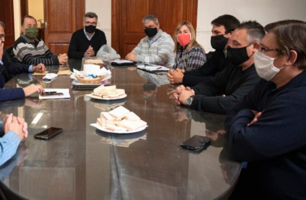 Municipales piden reapertura de paritarias y bono de $3 mil