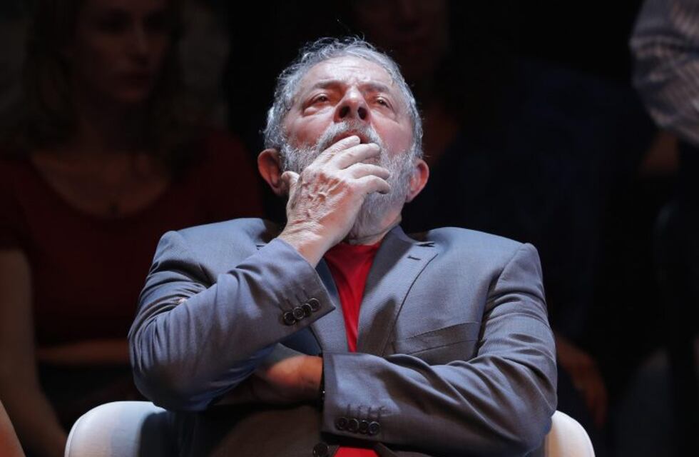 Brasil: la Corte suspendió la sesión clave del martes que podía dejar libre a Lula