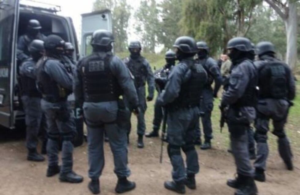 Megaoperativo policial arrojó 16 detenidos y secuestro de armas y estupefacientes