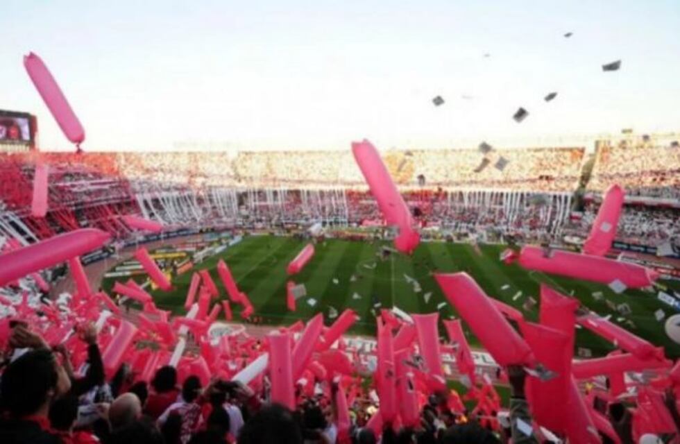 La seguridad prohibió mosaicos en el Monumental para recibir a Boca