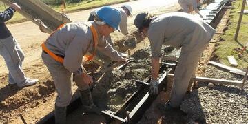 Cordón cuneta La Emilia