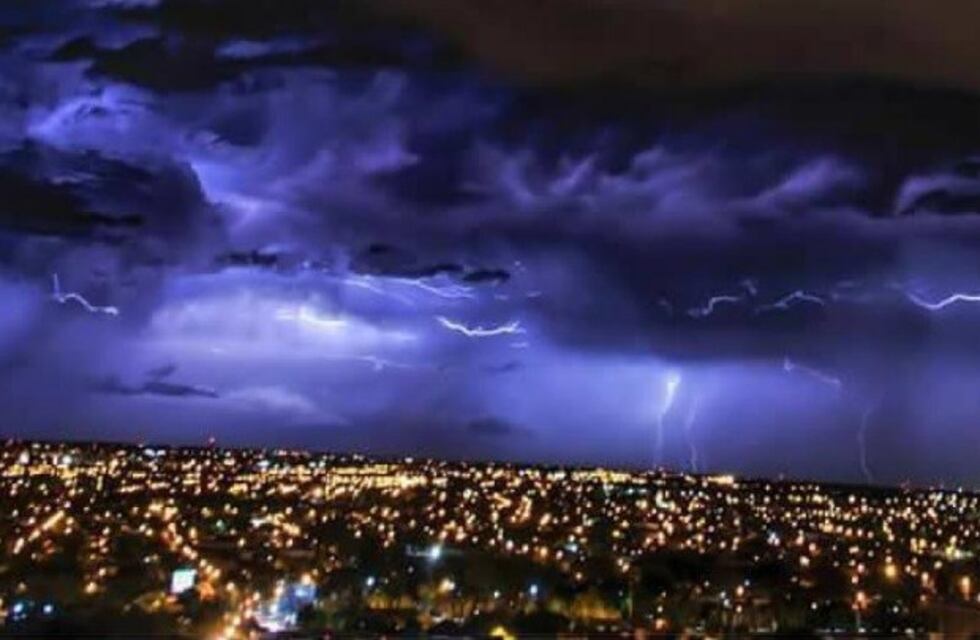 Defensa Civil lanzó un alerta por tormentas y granizo