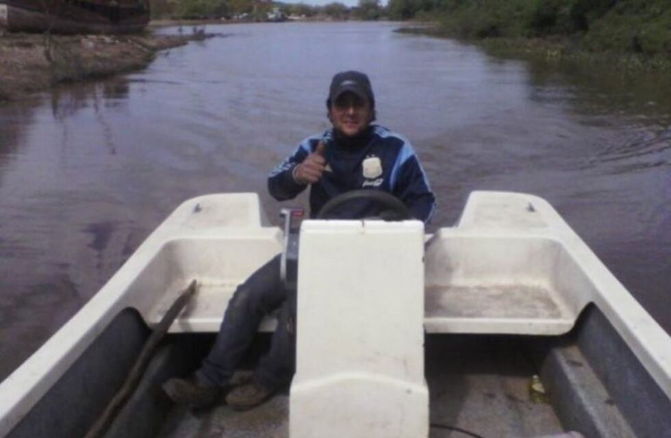 Buscan a un hombre en Paraná que salió a pescar y encontraron su embarcación vacía