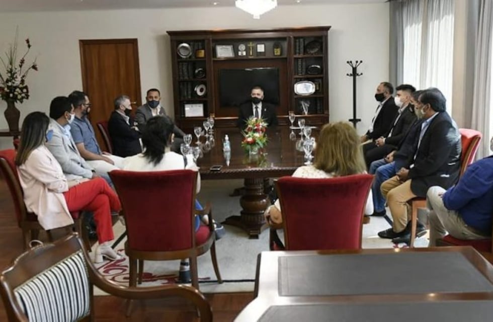 Concejales de Lules con el vicegobernador Osvaldo Jaldo