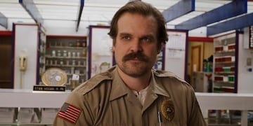David Harbour, de \