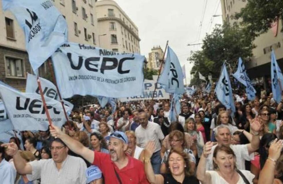 UEPC y Luz y Fuerza adhieren a la marcha convocada por Moyano