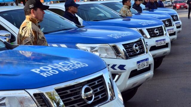 Dos hombres se apuñalaron en una carrera de caballos clandestina en Río Negro