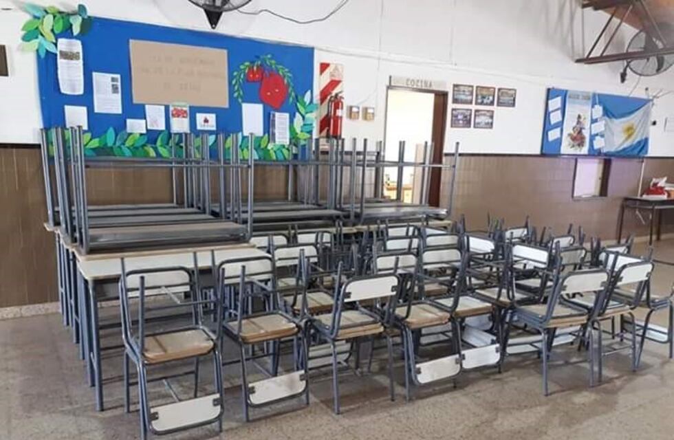 El Consejo Escolar entregó mobiliario a establecimientos educativos del distrito