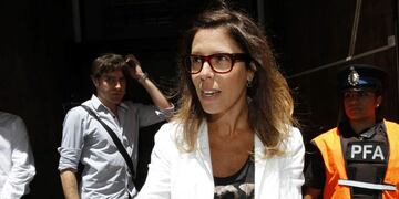 asesinato fiscal investigacion atentado terrorista amia\r\n\r\nDYN18, BUENOS AIRES 06/02/15, LA DIPUTADA LAURA ALONSO DECLARÓ ANTE LA FISCAL VIVIANA FEIN RESPECTO A LA REUNIÓN A SOLAS QUE MANTUVO CON NISMAN EL 14 DE ENERO, LUEGO DIALOGO CON LA PRENSA\u002EFOTO-DYN/EZEQUIEL PONTORIERO\u002E buenos aires laura alonso investigacion suicidio / asesinato fiscal del caso AMIA declaracion diputada del pro en la fiscalia