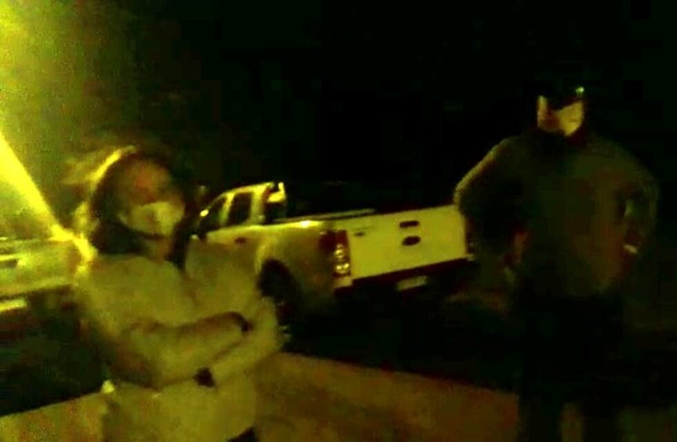 Denuncian la actitud violenta de un productor agropecuario mientras se filmaba cómo se fumigaba