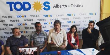 Sombra junto a Jon uriarte