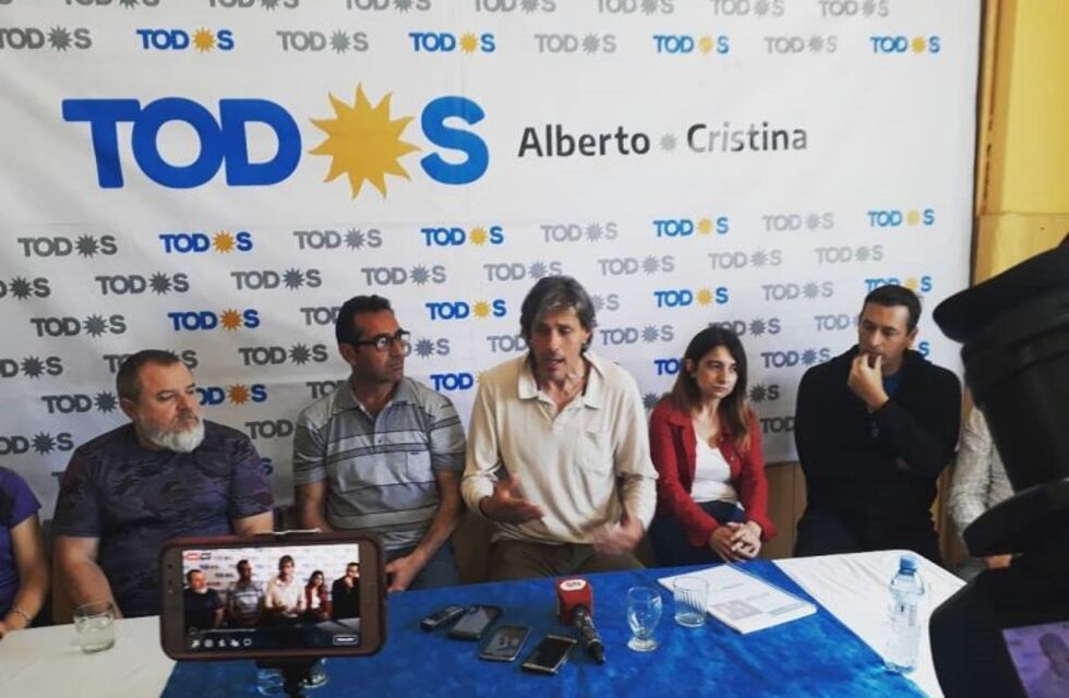 Jon Uriarte hizo campaña junto a Nelson Sombra en Azul