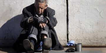 Se dificulta aún más la vida de los que viven a la intemperie con la llegada del invierno (facundoquiroga\u002Ecom)