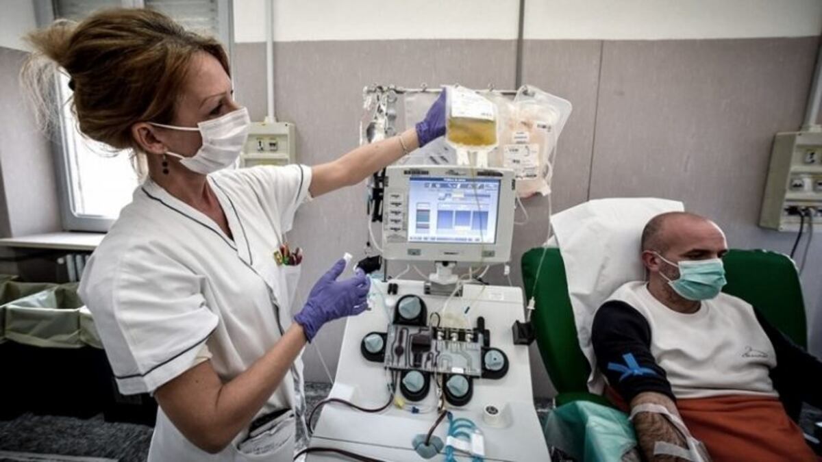 El plasma ayuda a los pacientes con coronavirus\u002E
