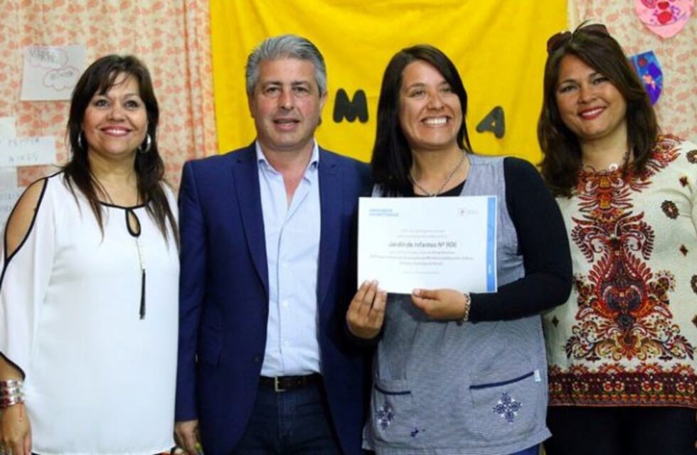 Jardines de Infantes recibieron  equipamientos tecnológicos