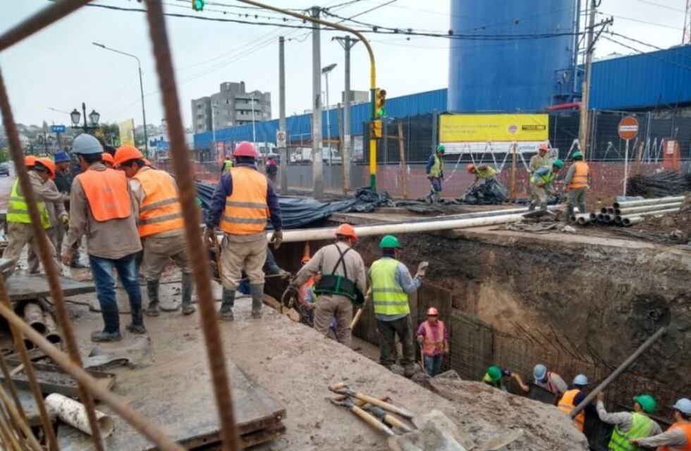 Se derrumbó una parte de la obra en el Canal Tineo
