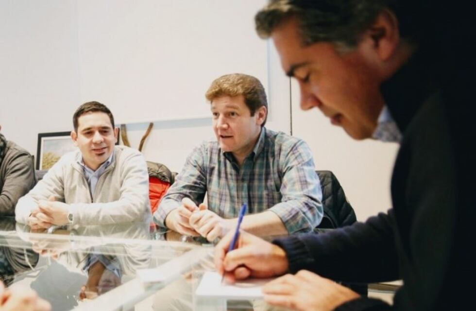 Melella se reunió con Capitanich en Chaco y analizaron la situación económica del país