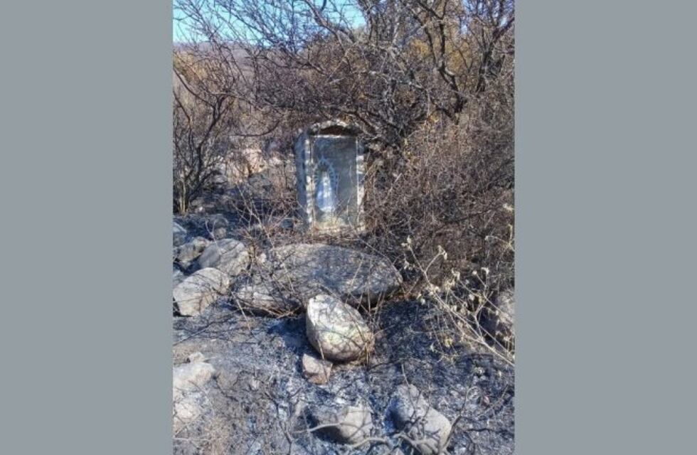 Gruta de la Virgen de Luján, intacta pese al incendio