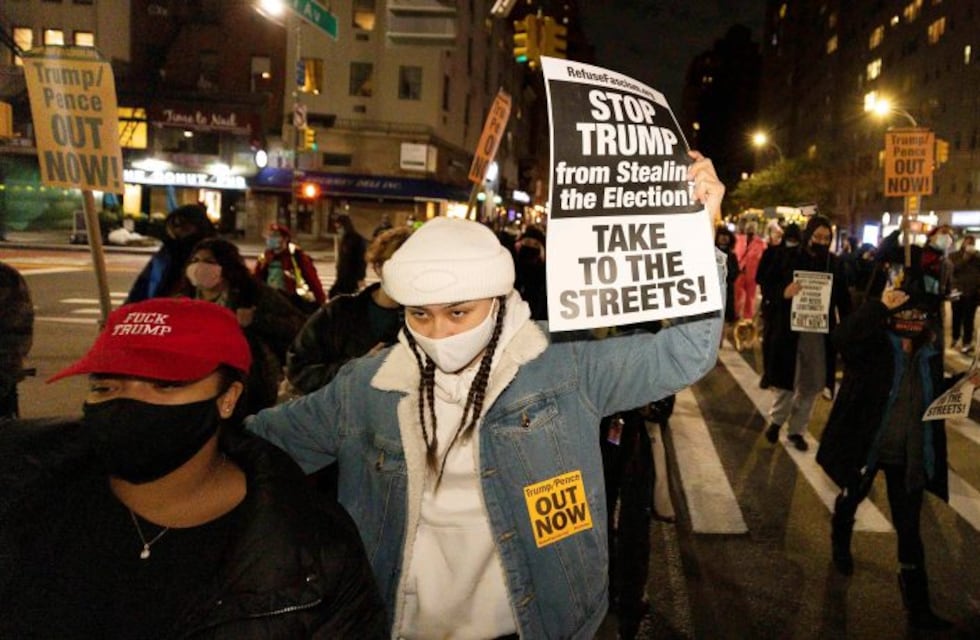 Protestas en distintas ciudades de Estados Unidos en plena incertidumbre electoral