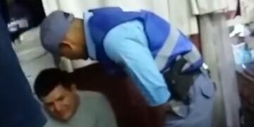 Los sorprendieron robando calzoncillos en Balbi a un policía y su pareja\u002E (Web)\u002E