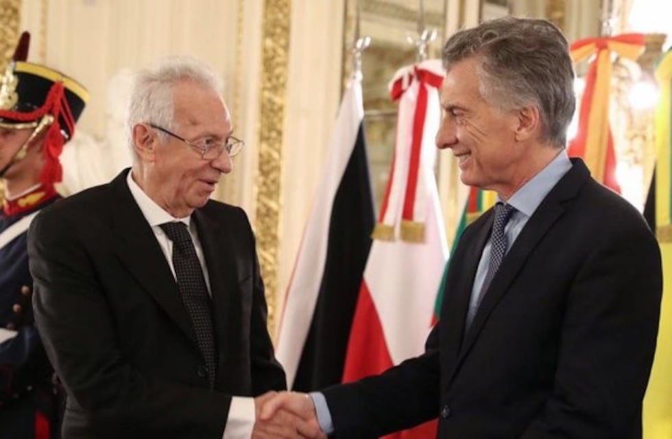 El embajador de México quiso robar un libro de una librería de Buenos Aires