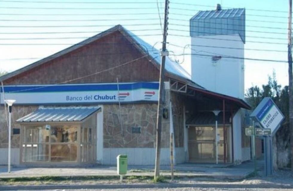 Roban el cajero automático del Banco del Chubut en Río Mayo