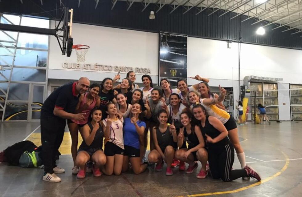 Alta Gracia campeón de la Copa de Bronce en Vóley femenino