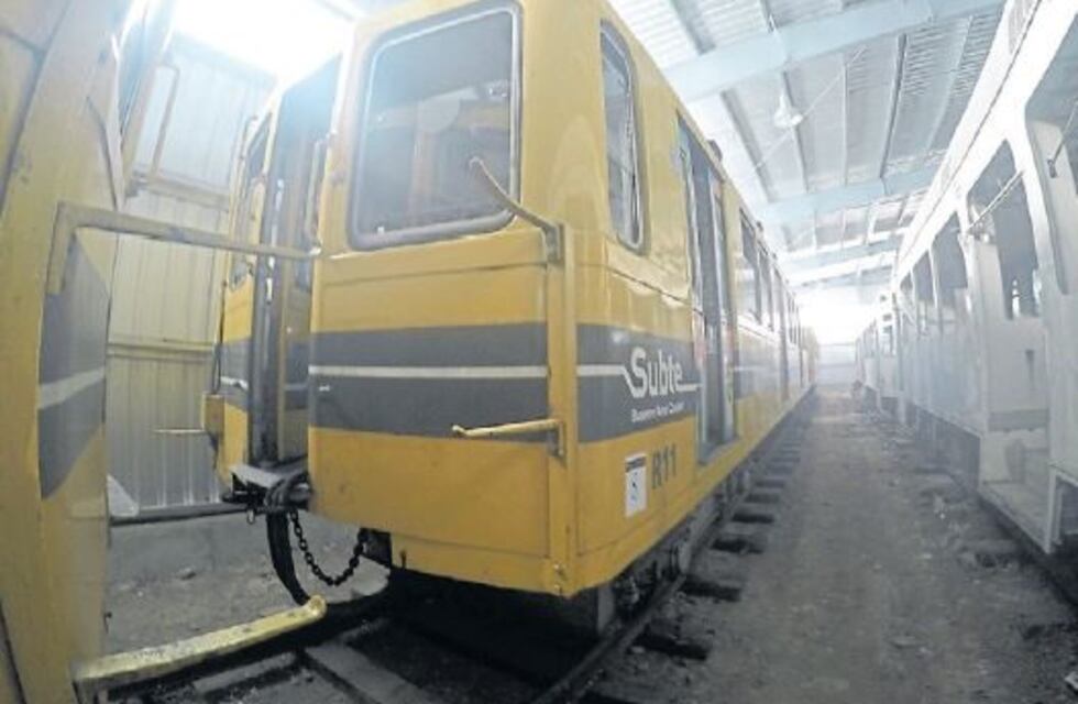 Subastan 14 vagones de subte y lo recaudado irá a obras