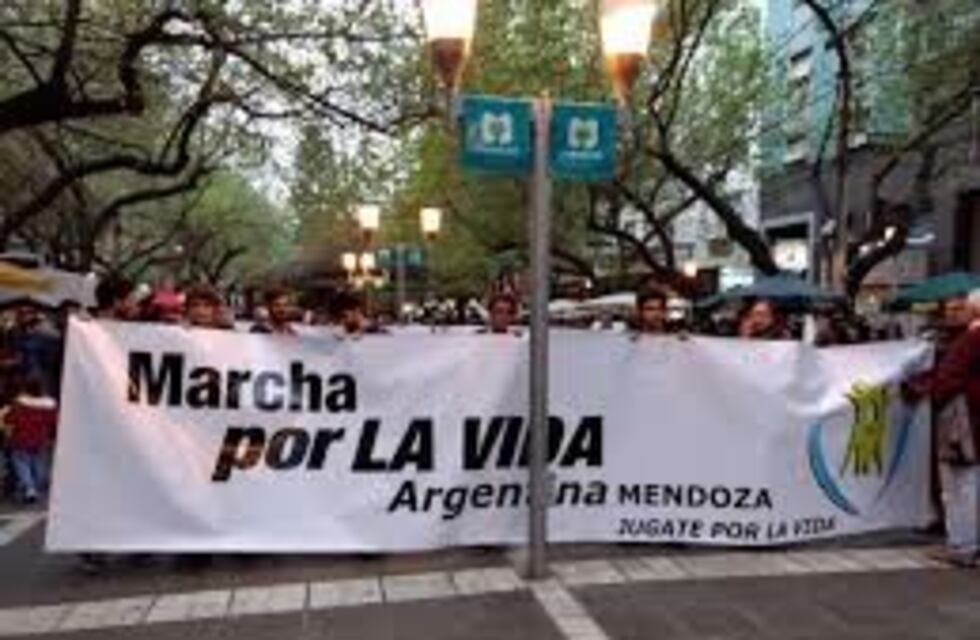 A qué hora y donde son las marchas "por la vida" en Mendoza