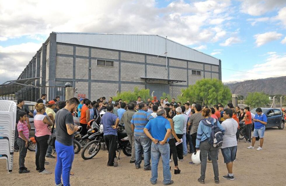 Guerra de acusaciones entre oficialismo y oposición por la crisis en el parque industrial