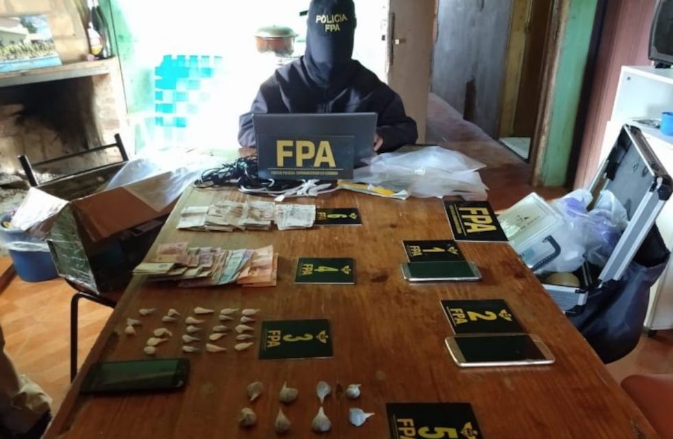 Completito: madre, hija y yerno, presos por narcomenudeo