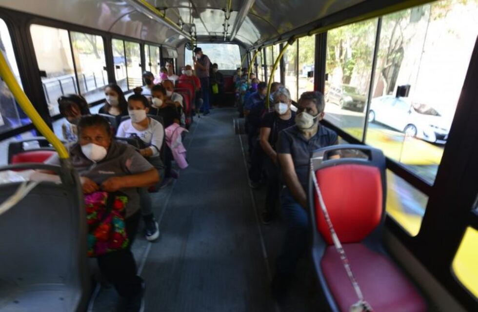 Exigen que se cumpla el distanciamiento en el trasporte público de Córdoba