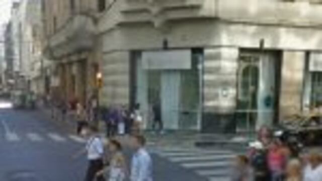 El hombre fue abordado en la esquina de Mitre y Santa Fe