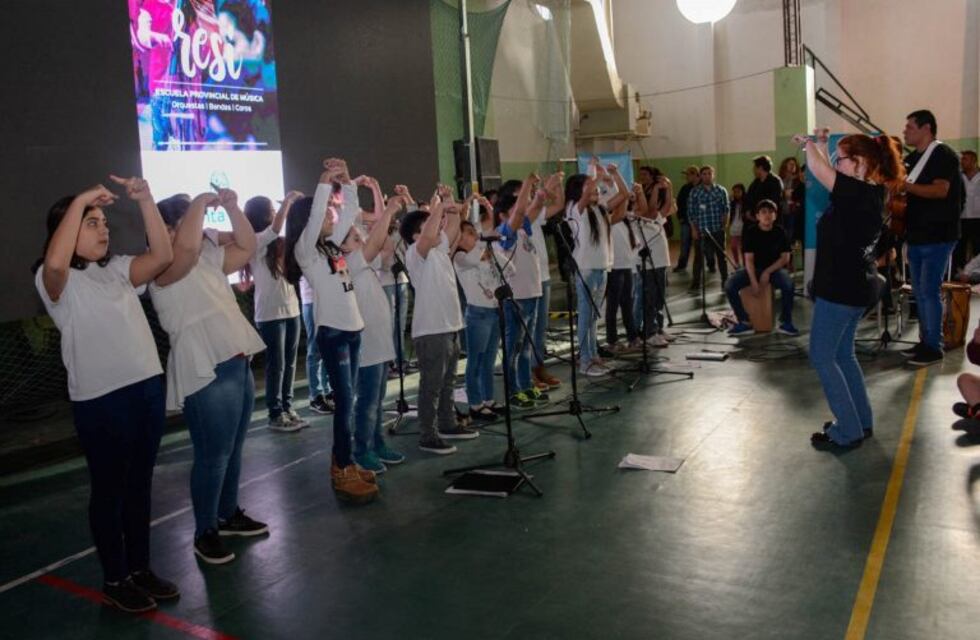 Pico Truncado: Se fortalece la actividad coral