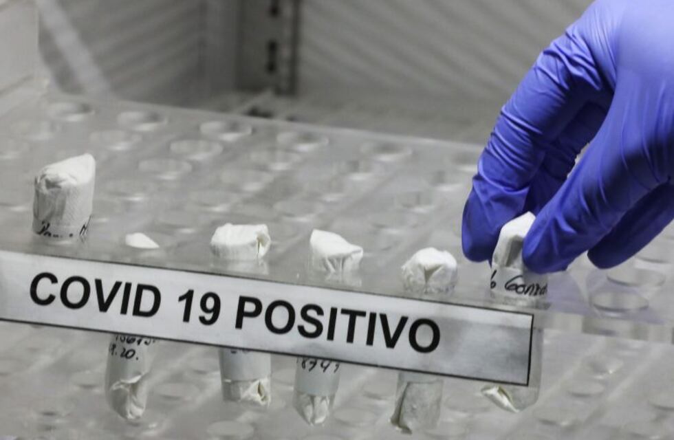 COVID-19: los contactos estrechos del futbolista seguirán en cuarentena