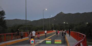 Nuevo puente en Cosquín\u002E