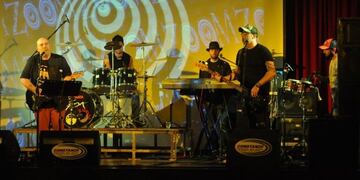 Zoom, tributo a Soda Stereo