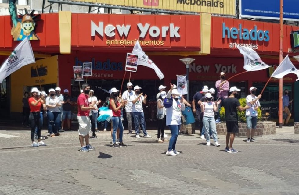 Trabajadores de la salas de juego de Carlos Paz piden volver a trabajar