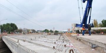 Obras en Costanera Mendoza- rotonda del avión
