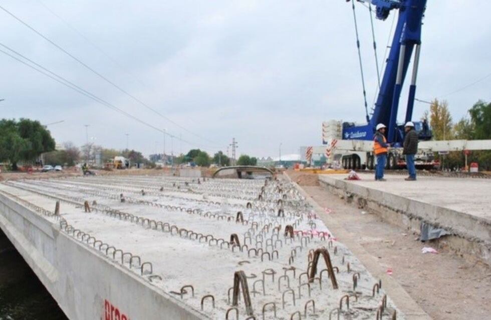 Cortes de tránsito y desvíos por obras en la Costanera