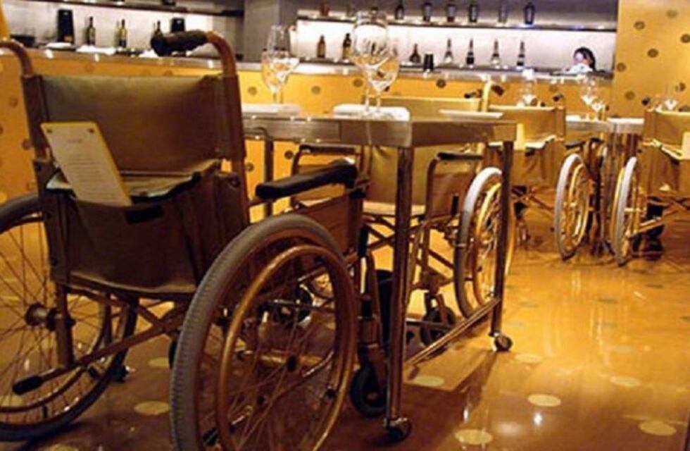 En Godoy Cruz los bares deberán tener mesas exclusiva para personas con discapacidad