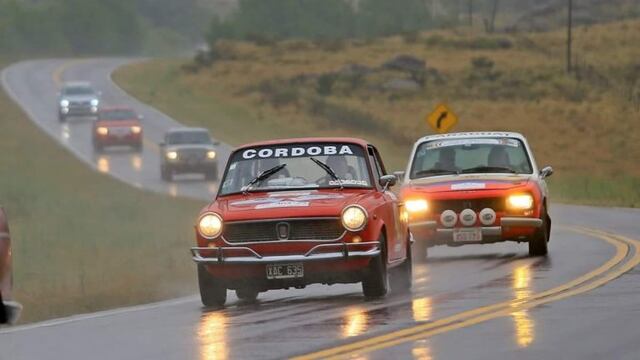 Fiat 1500 coupe 1967 en el Gran Premio Argentino Histórico