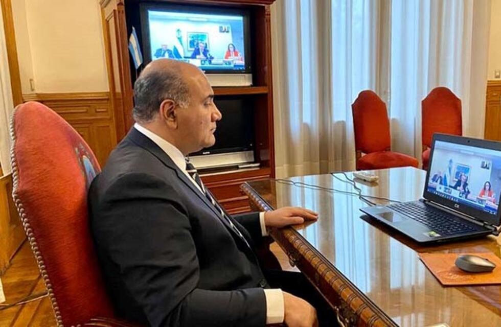 Manzur participa de una reunión junto a sus pares y al presidente Fernández